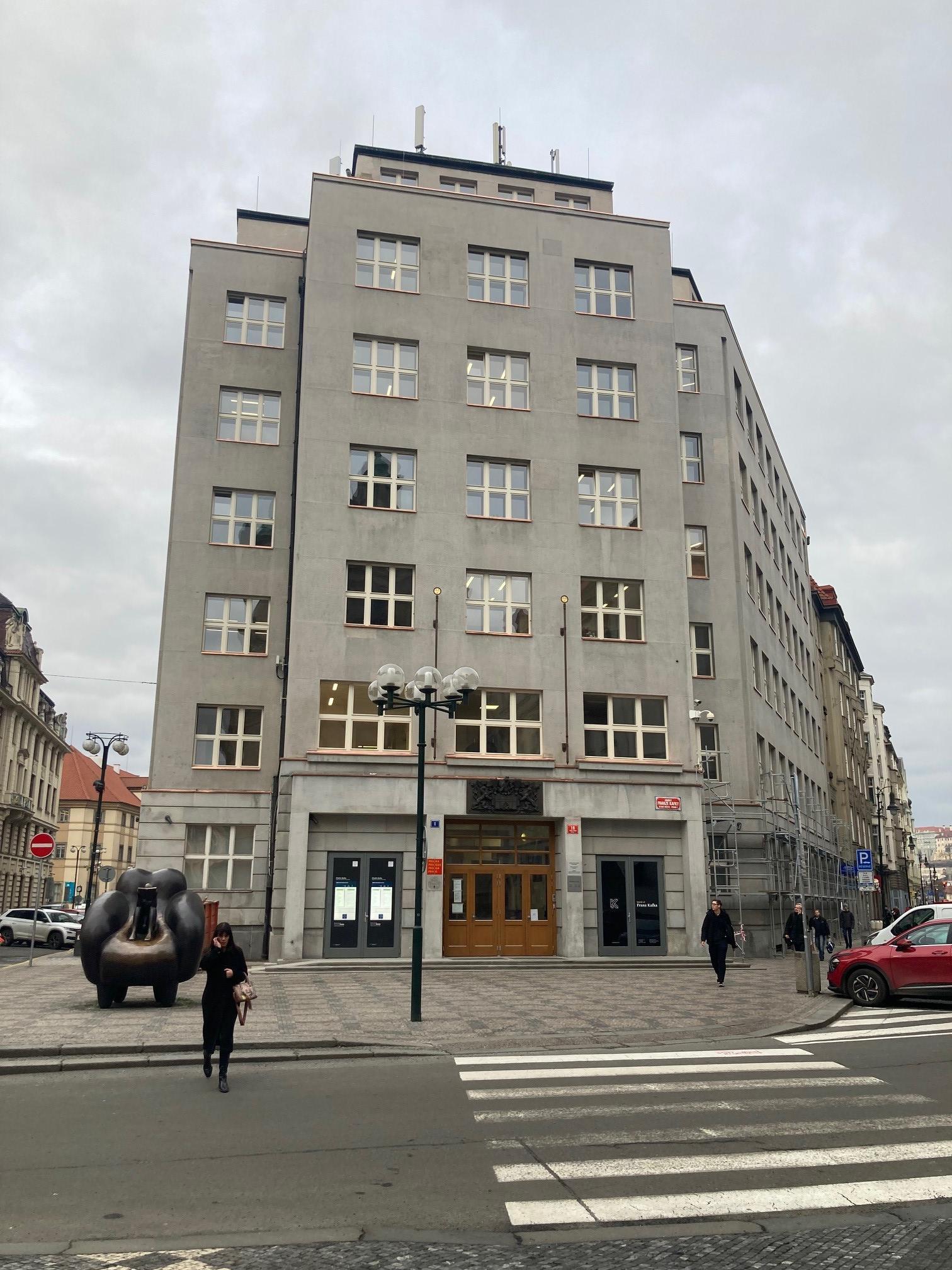 Administrativní budova nám. Franze Kafky, Praha 1